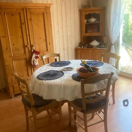 Jaune Sympa Et Verte Ubytování v soukromí La Chapelle-Sur-Erdre